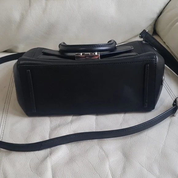 Tory Burch - Picture 5 of 6